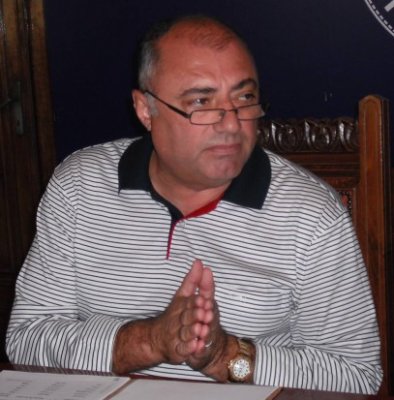 Fostul primar al Craiovei Antonie Solomon a ajuns la sediul IPJ Dolj pentru a fi încarcerat
